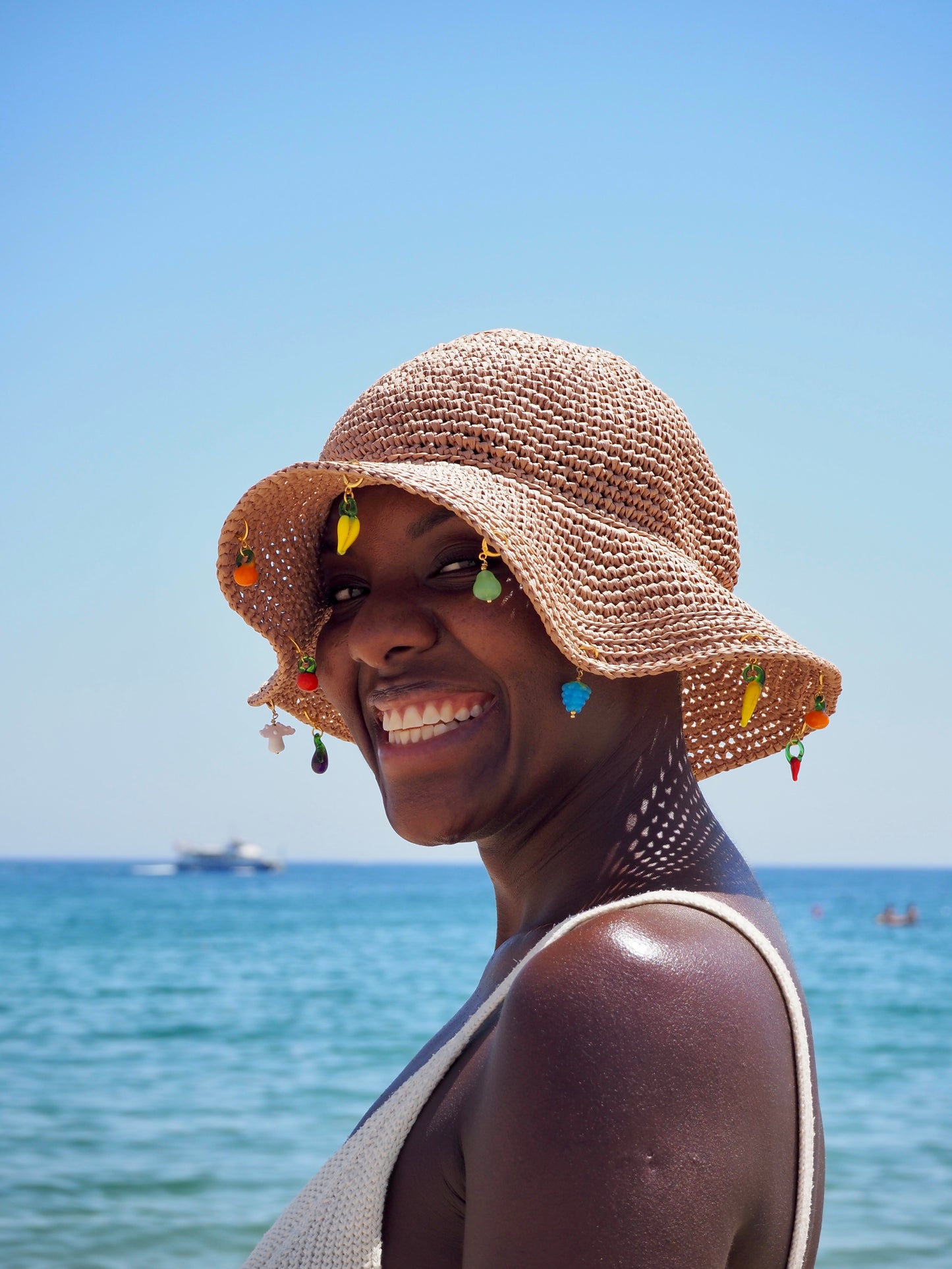 TROPICAL HAT